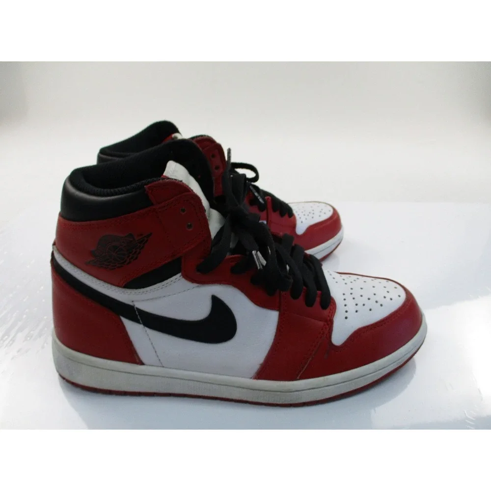 Nike Air Jordan 1 Retro High OG Mens 8.5 Red White Chicago 555088-101 Classic